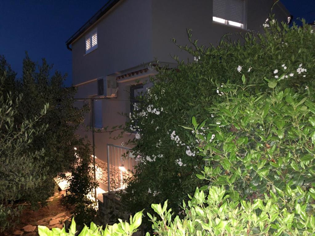 Apartments Marin Rogoznica  Luaran gambar